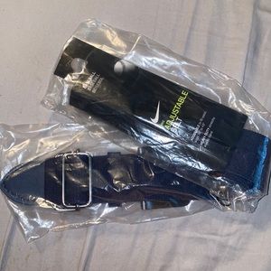 Nike Navy Blue Softball/Baseball Belt